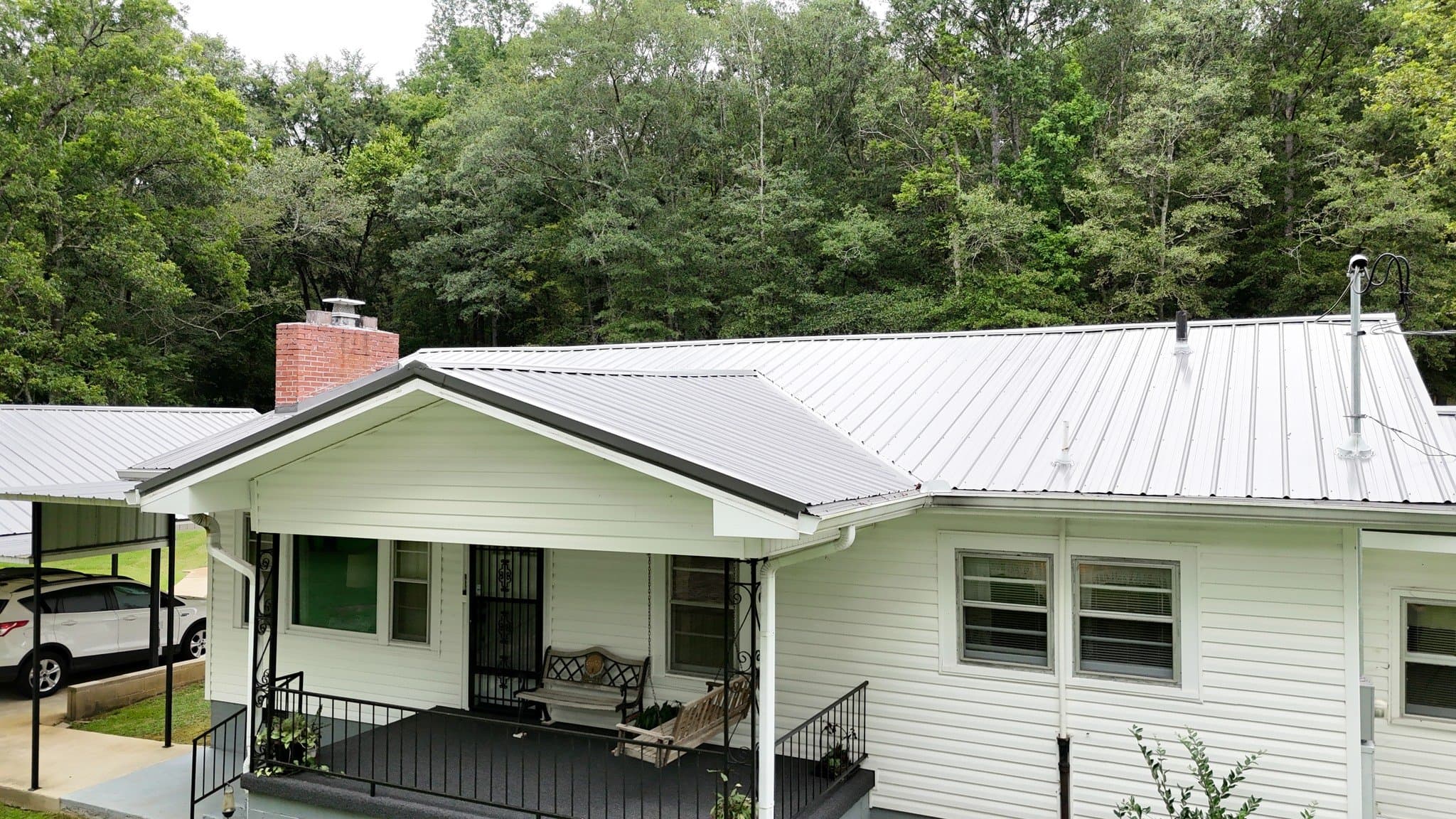 Silver metal cottage