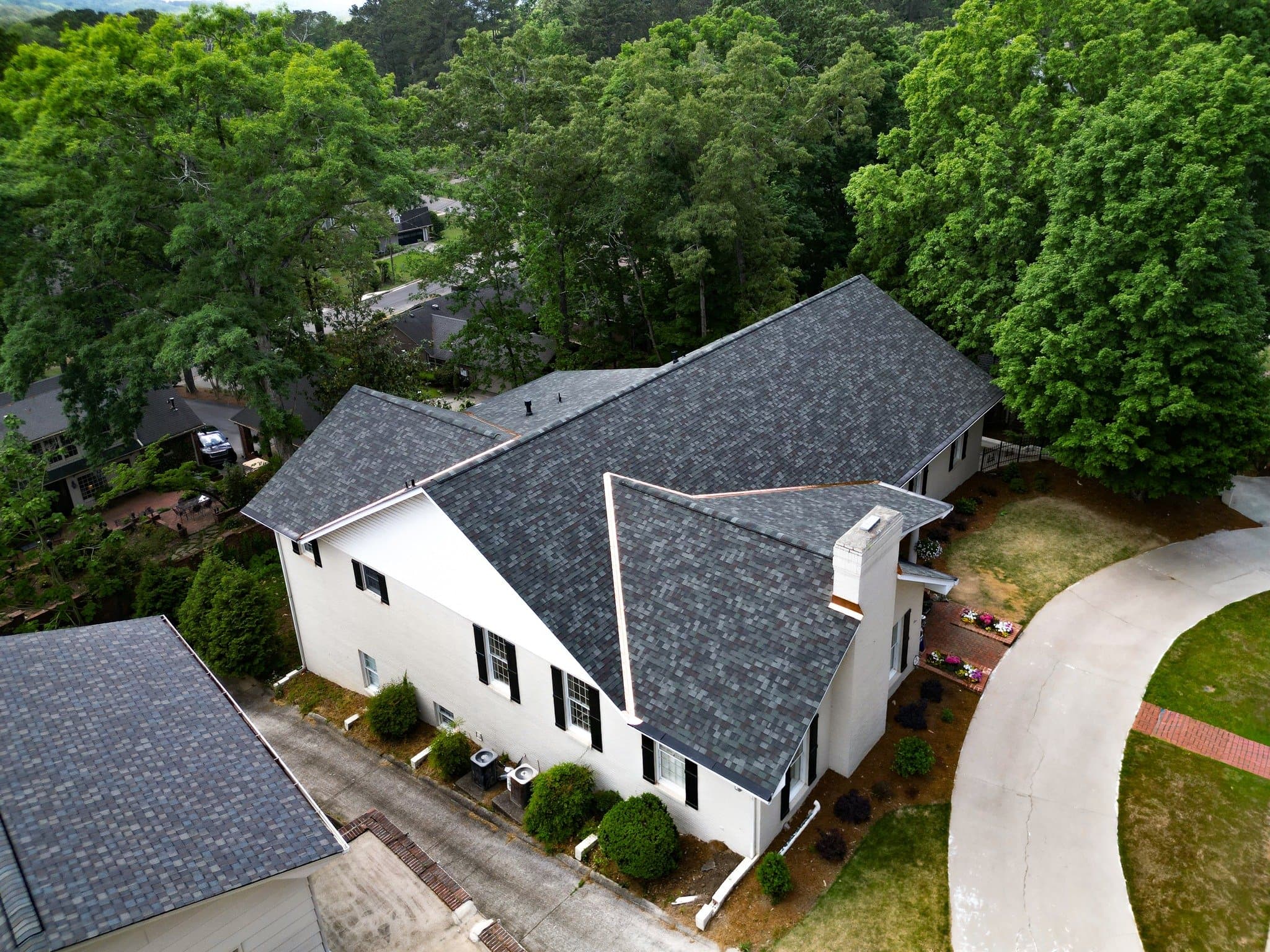Roof aerial — wooded lot